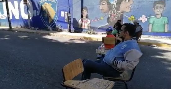 Urgen con protestas callejeras elecciones de nuevo rector en la UABJO