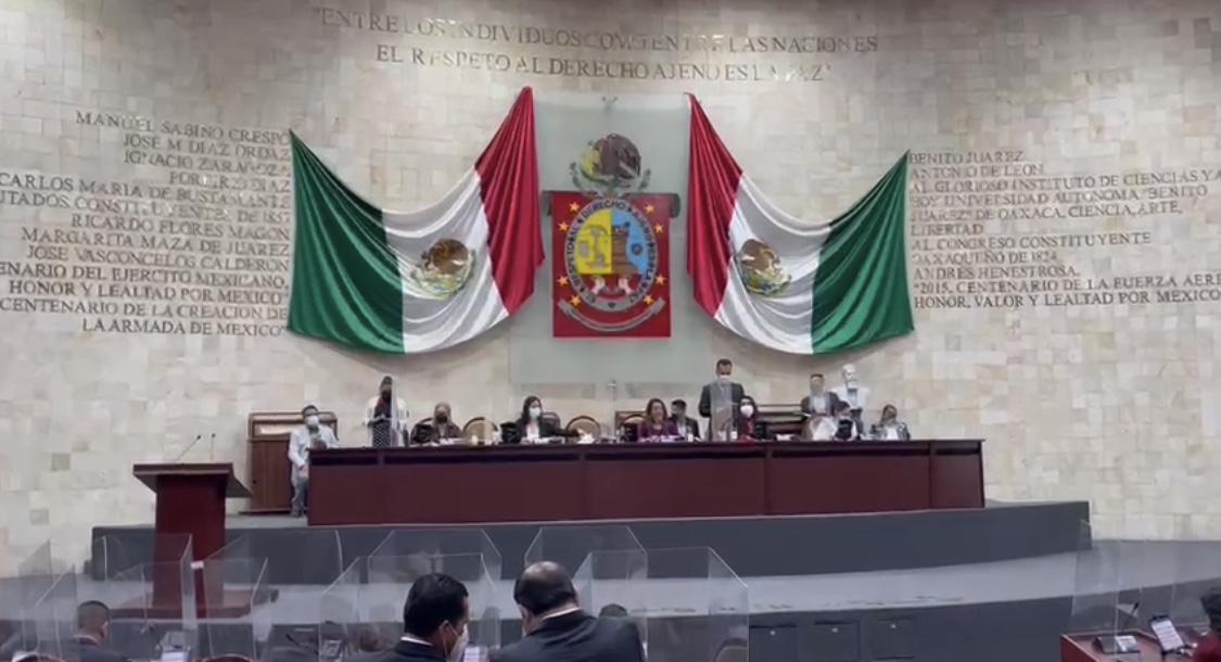 Declara Cámara de Diputados de Oaxaca, por mayoría, vacante la curul de diputado priista preso por delincuencia organizada, y se convoca a eleciones extraordinarias para suplirlo Declara Cámara de Diputados de Oaxaca, por mayoría, vacante la curul de diputado priista preso por delincuencia organizada, y se convoca a eleciones extraordinarias para suplirlo