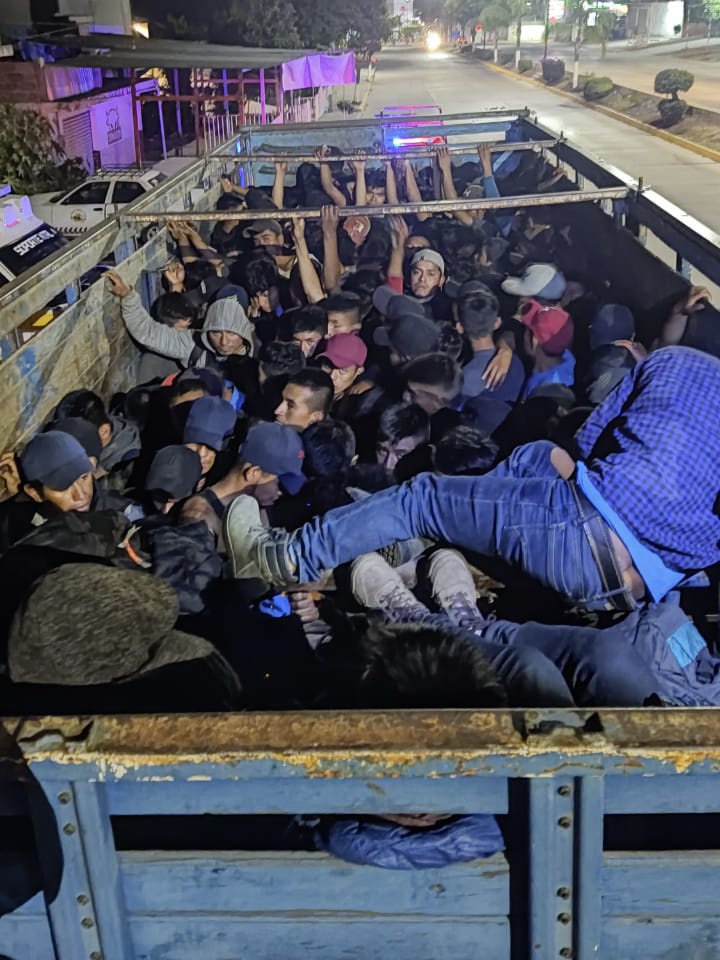 En Oaxaca hay un trafico “hormiga de migrantes en camionetas de pasaje, camiones de carga y autobuses turísticos que opera una red criminal