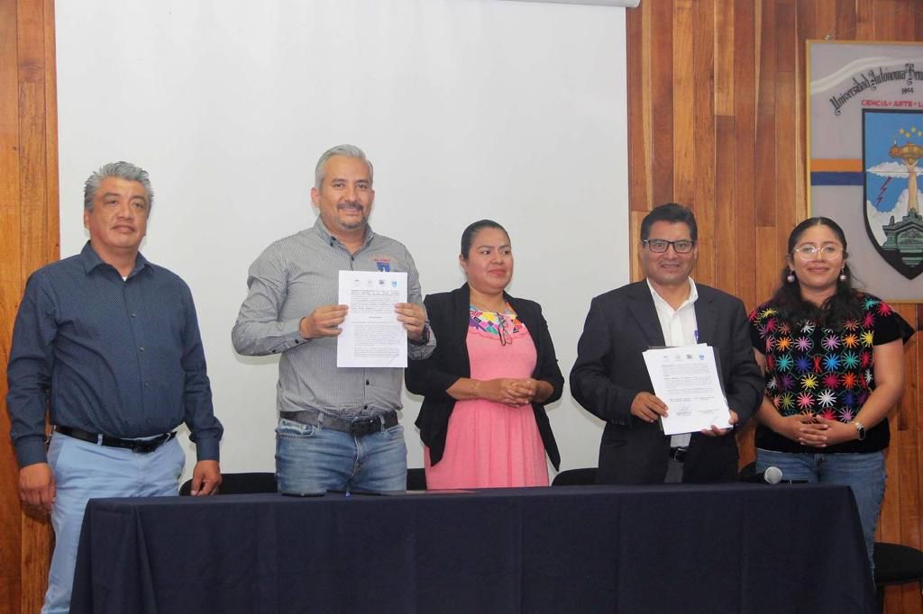 Estudiantes de la Uabjo promoverán lenguas indigenas de Oaxaca Estudiantes de la Uabjo promoverán lenguas indigenas de Oaxaca