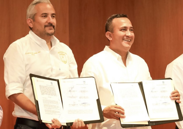 Sigamos construyendo el Oaxaca que merecemos con educación y visión de futuro, rector Cristian Carreño y Nino Toledo titular de Administracion del Gob de Oaxaca