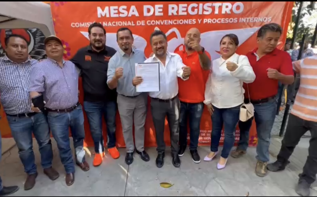 Presentan coaliciones electorales registro ante órgano electoral de Oaxaca y también lo hacen aspirantes ante partidos políticos Presentan coaliciones electorales registro ante órgano electoral de Oaxaca y también lo hacen aspirantes ante partidos políticos