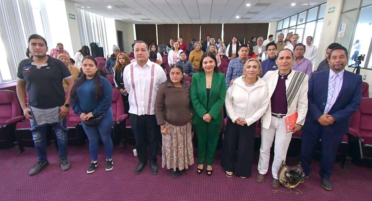 A parlamento abierto en Camara de Diputados en Oaxaca, ley que despenaliza y promueve el uso lúdico y medicinal del hongo alucinógeno.