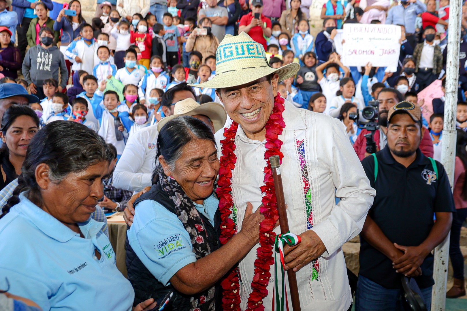 Anuncian inversión en viviendas, escuelas y salud para sacar del rezago a San Miguel Piedras Anuncian inversión en viviendas, escuelas y salud para sacar del rezago a San Miguel Piedras