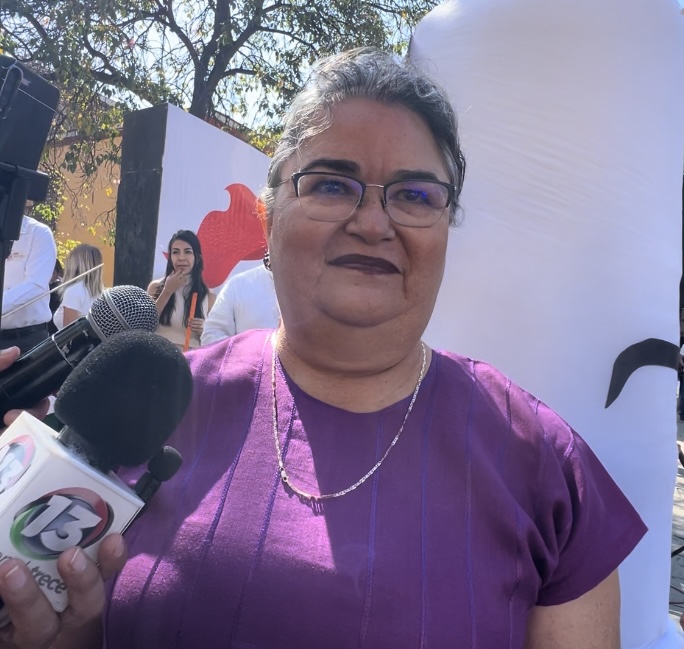 Ataca Sida a mujeres casadas en Oaxaca, ademas hay una tendencia anual de 7 niños que nacen contagiados con la enfermedad. Ataca Sida a mujeres casadas en Oaxaca, ademas hay una tendencia anual de 7 niños que nacen contagiados con la enfermedad.