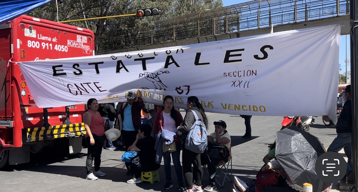 Inicia sección 22 con movilizaciones y bloqueos en Oaxaca Inicia sección 22 con movilizaciones y bloqueos en Oaxaca