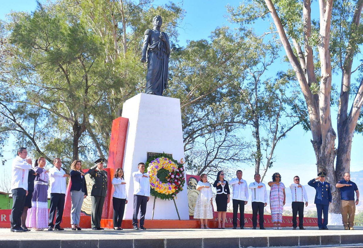 Participan congresistas de Oaxaca y Guerrero en conmemoración del aniversario luctuoso de Vicente Guerrero Participan congresistas de Oaxaca y Guerrero en conmemoración del aniversario luctuoso de Vicente Guerrero