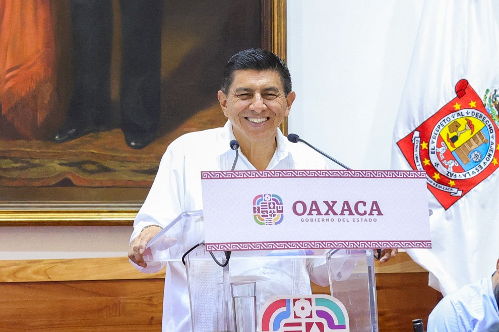 Ofrece Salomón Jara pagar en este 2024 la deuda publica que le heredaron los ex gobernadores priistas y panistas y que supera los 29 mil millones de pesos.