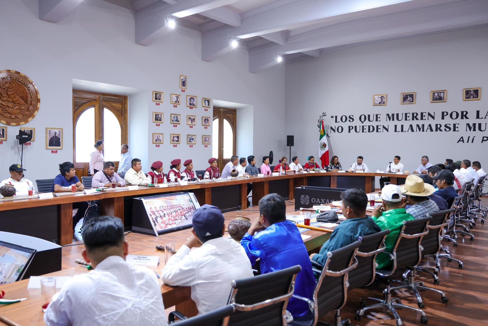 Atiende Gobierno de Oaxaca planteamiento del MULT Atiende Gobierno de Oaxaca planteamiento del MULT