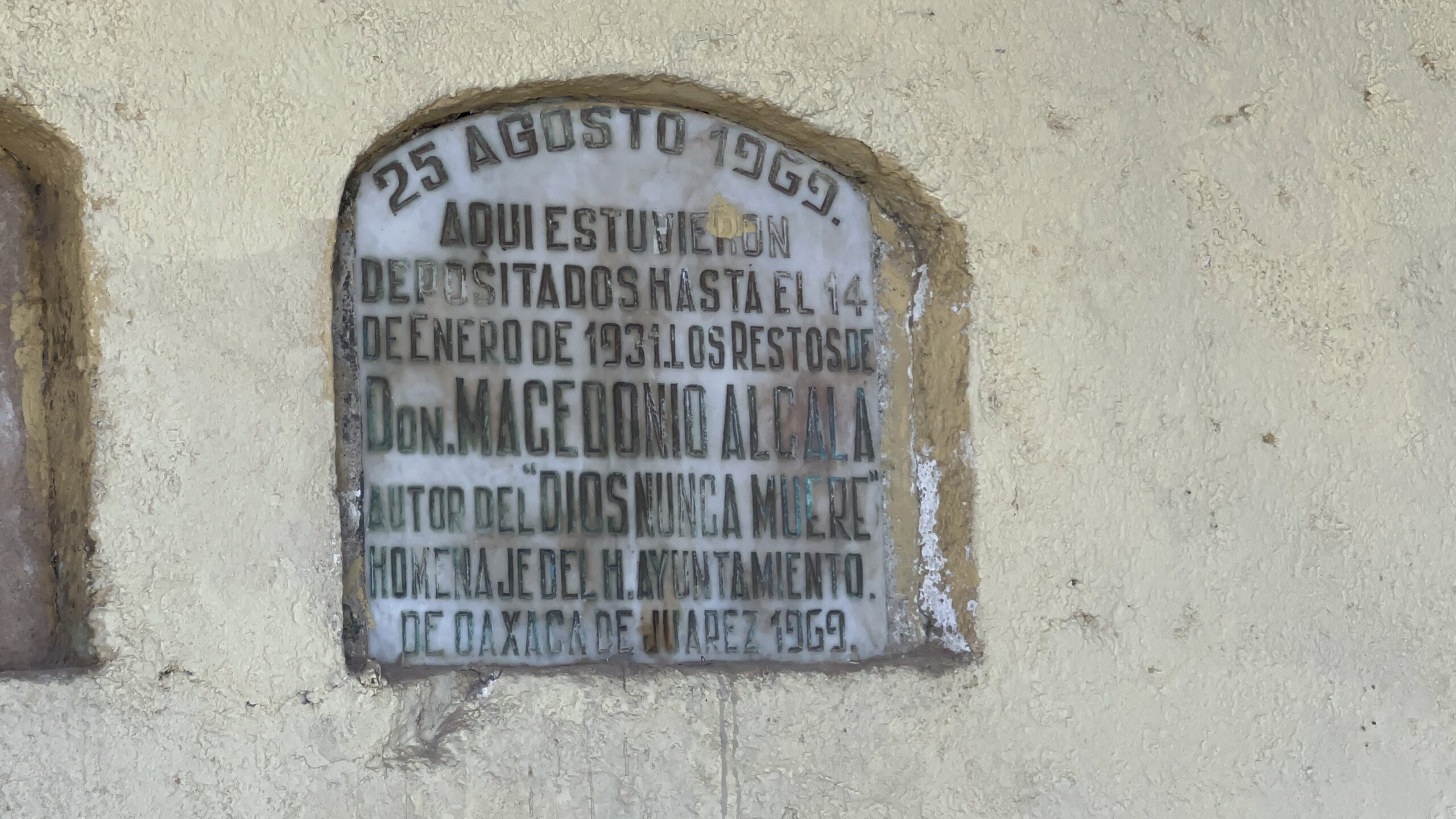 Desaparecen los restos del musico Macedonio Alcala de Panteón de Oaxaca Desaparecen los restos del musico Macedonio Alcala de Panteón de Oaxaca