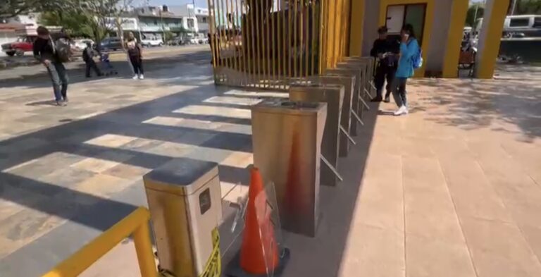 Para combatir el porrismo y evitar hechos de violencia se regula acceso con pase electrónico en la UABJO