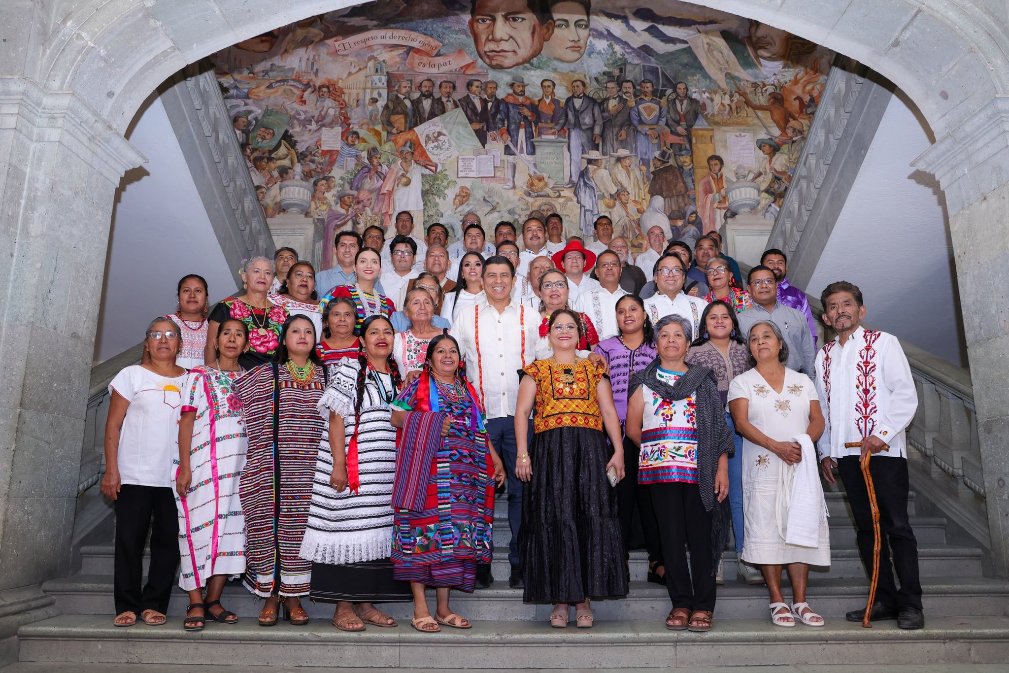 Presentan a las personas consejeras Interculturales que evaluarán a las delegaciones de la Guelaguetza 2024