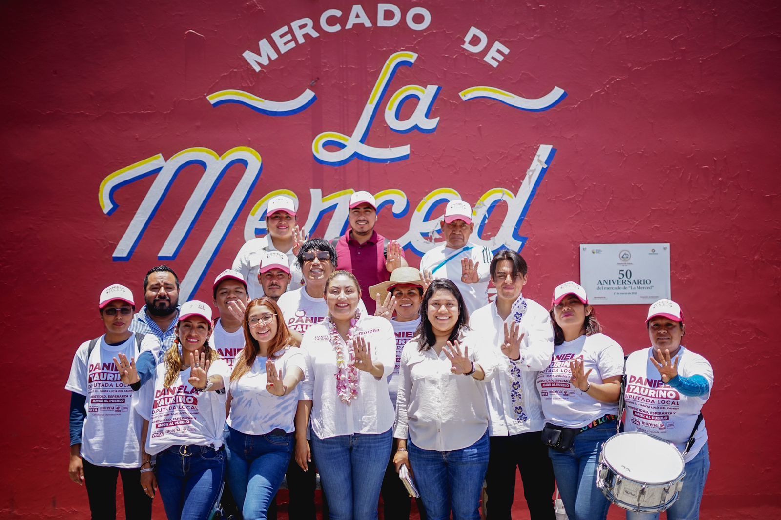 Daniela Taurino visita el “Mercado de la Merced”! Daniela Taurino visita el “Mercado de la Merced”!