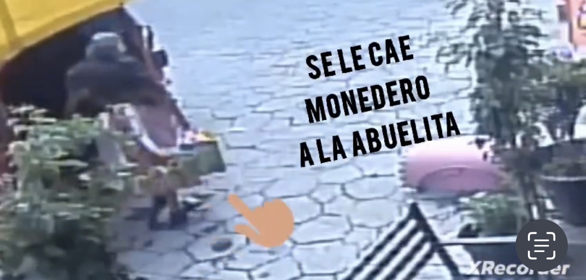 Detienen a mototaxista por robar su monedero a una abuelita en Oaxaca