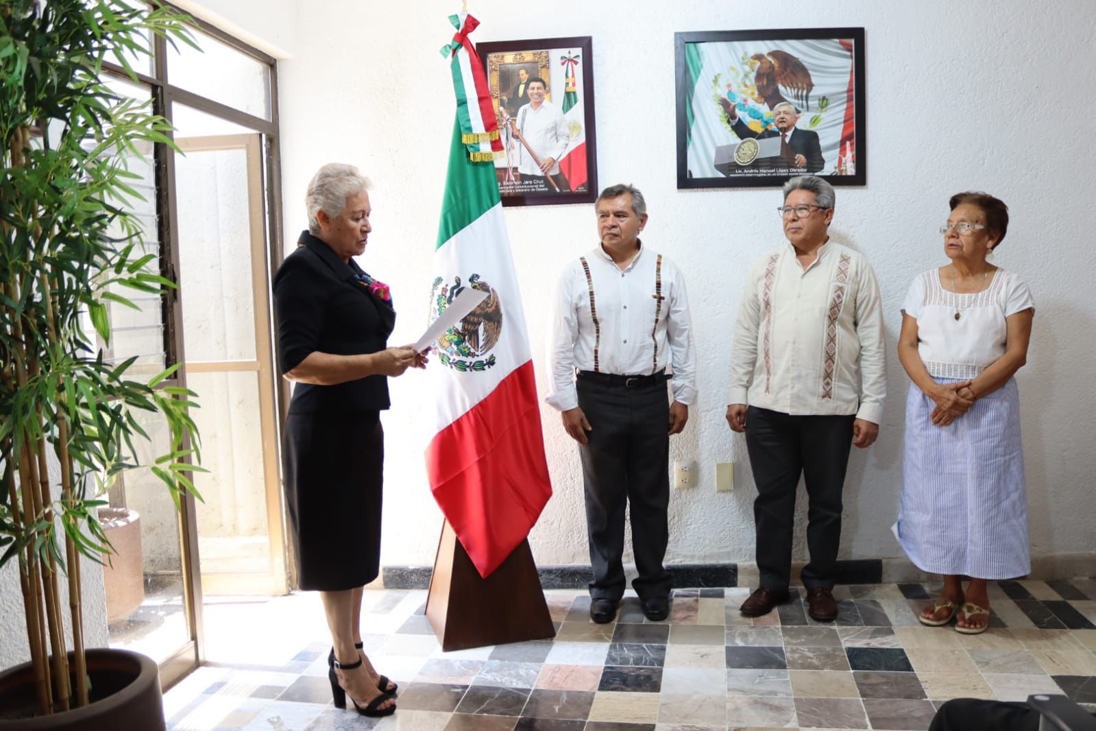 Toman protesta a rectores de universidades en Oaxaca