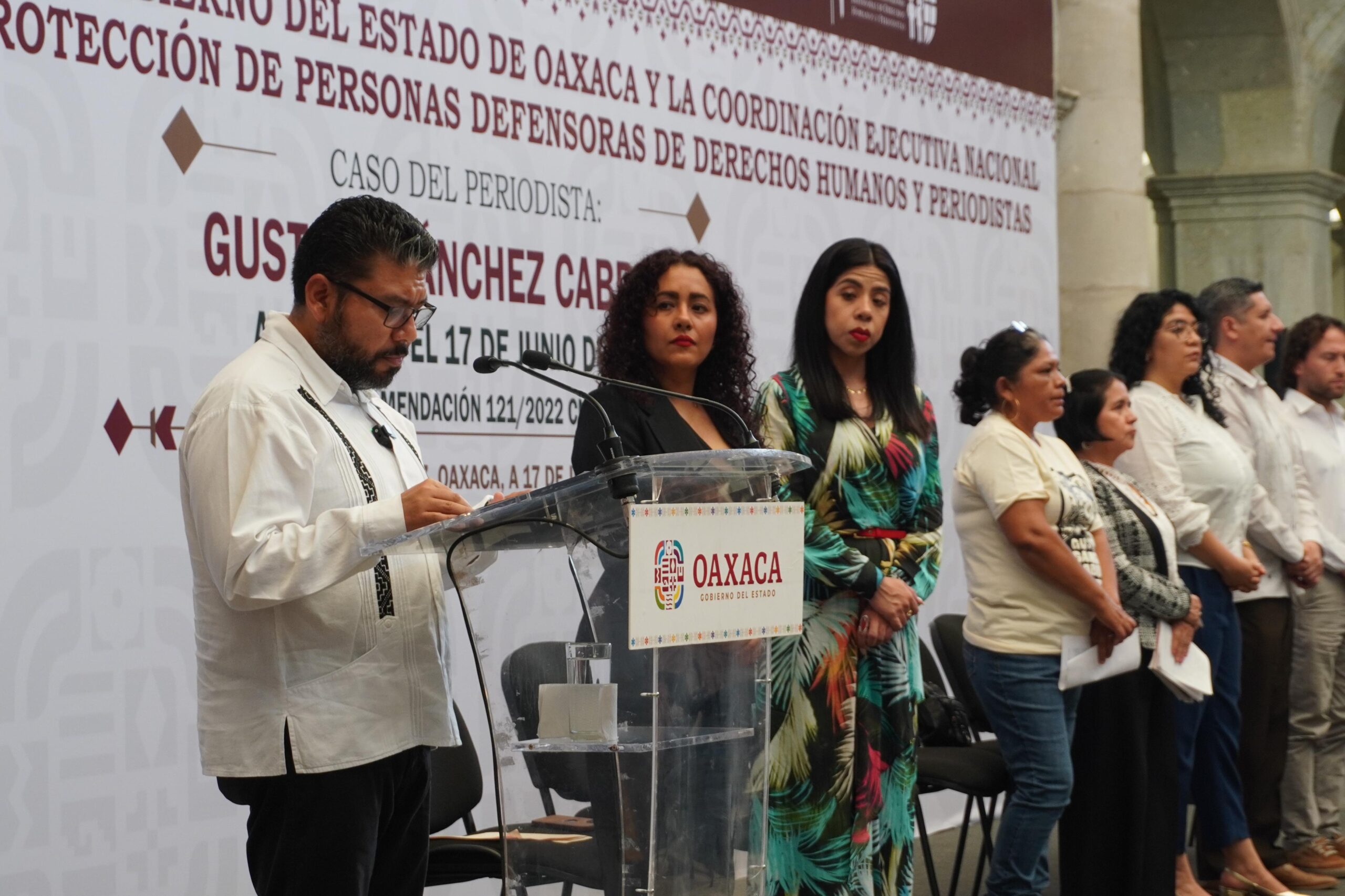 Ofrece Gobierno de Oaxaca disculpa pública a familiares del periodista Gustavo Sánchez