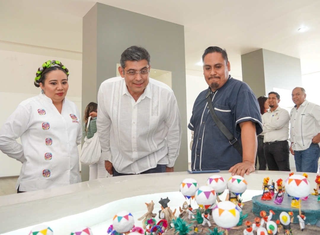 Entregan Premio Estatal de Arte Popular Benito Juárez 2024
