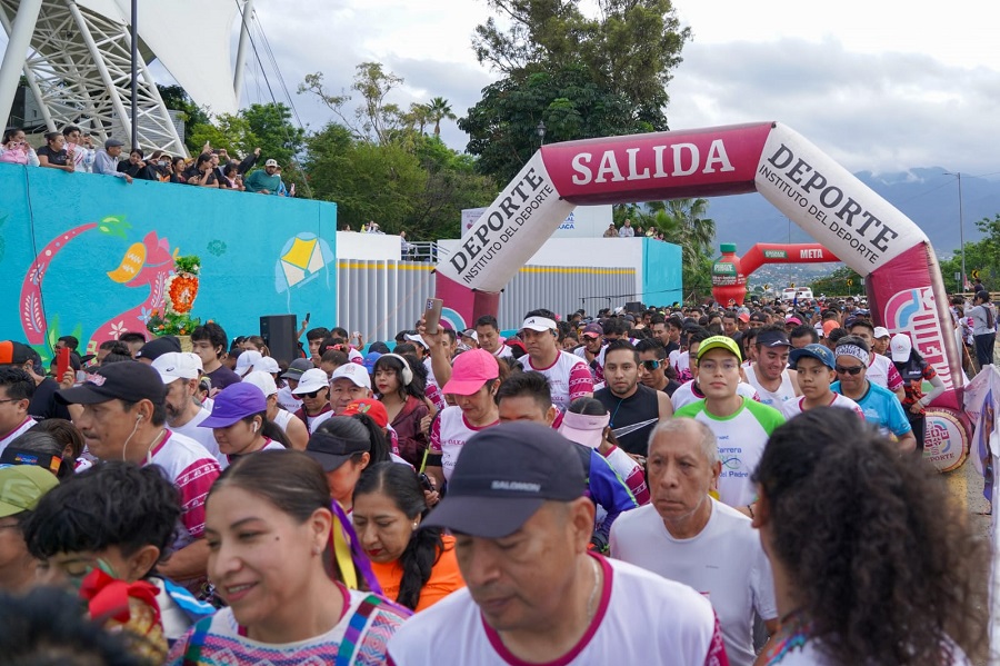 Con la participación de más de 3 mil personas, realizan Carrera Atlética 7K Guelaguetza 2024