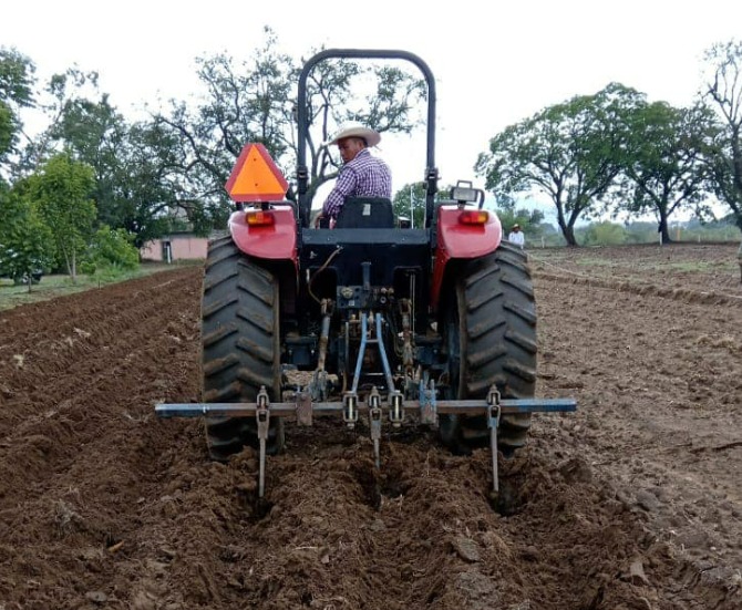 Impulsa Sefader el bienestar del campo oaxaqueño