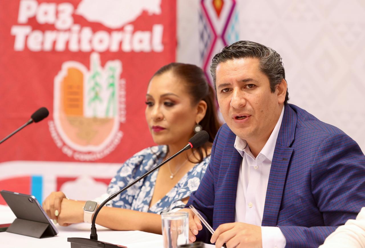 Derivado de labores de inteligencia, Fiscalía de Oaxaca separa del cargo a cinco funcionarios de la institución para investigar probable responsabilidad en actos de corrupción