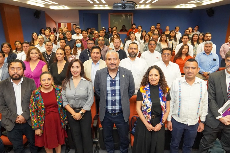 Analizan Sedeco y UABJO propuestas para impulsar inversiones en Oaxaca Analizan Sedeco y UABJO propuestas para impulsar inversiones en Oaxaca