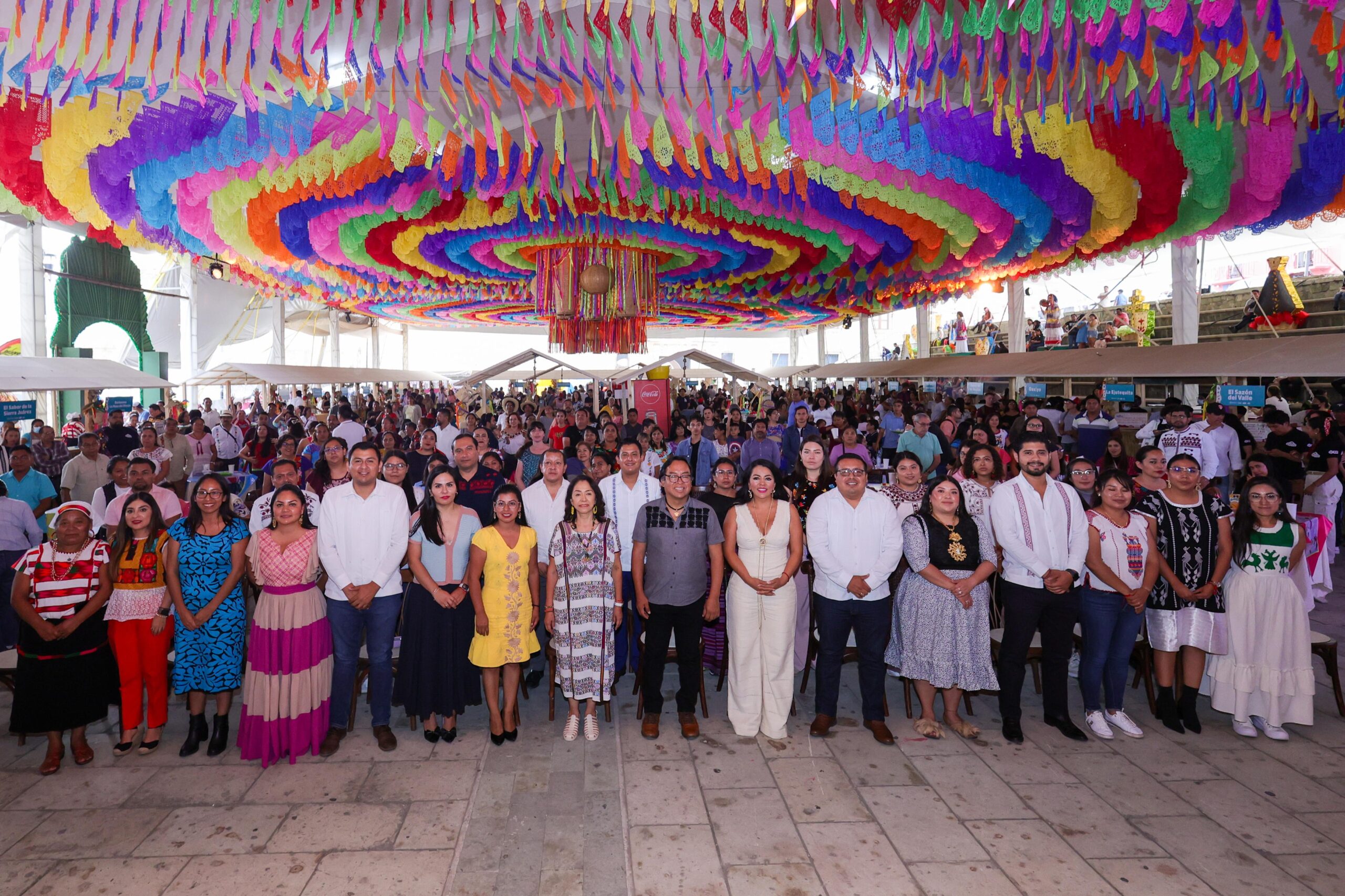 Cierra con éxito la segunda edición del tianguis gastronómico Desde mis Raíces con sus Sabores Cierra con éxito la segunda edición del tianguis gastronómico Desde mis Raíces con sus Sabores