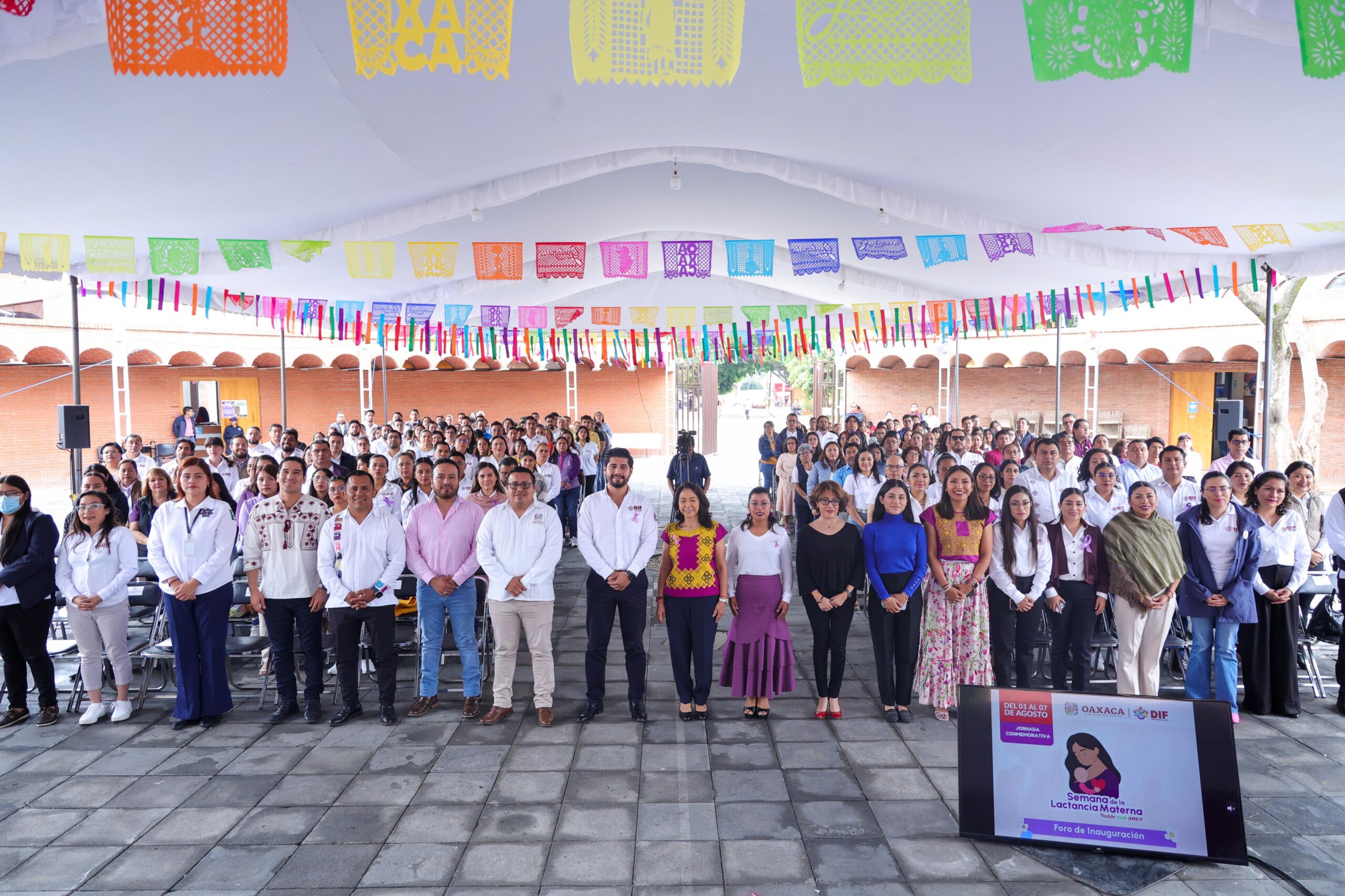 Inaugura Sistema DIF Oaxaca Jornada Conmemorativa a la Semana Internacional de la Lactancia Materna Inaugura Sistema DIF Oaxaca Jornada Conmemorativa a la Semana Internacional de la Lactancia Materna