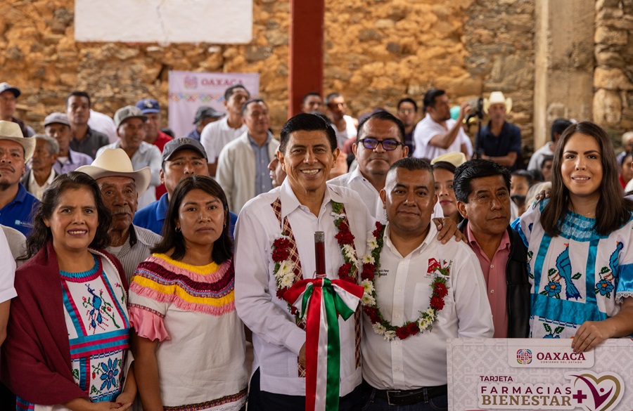 Santa Cruz Acatepec atestigua la llegada de la Primavera Oaxaqueña con 8 mdp