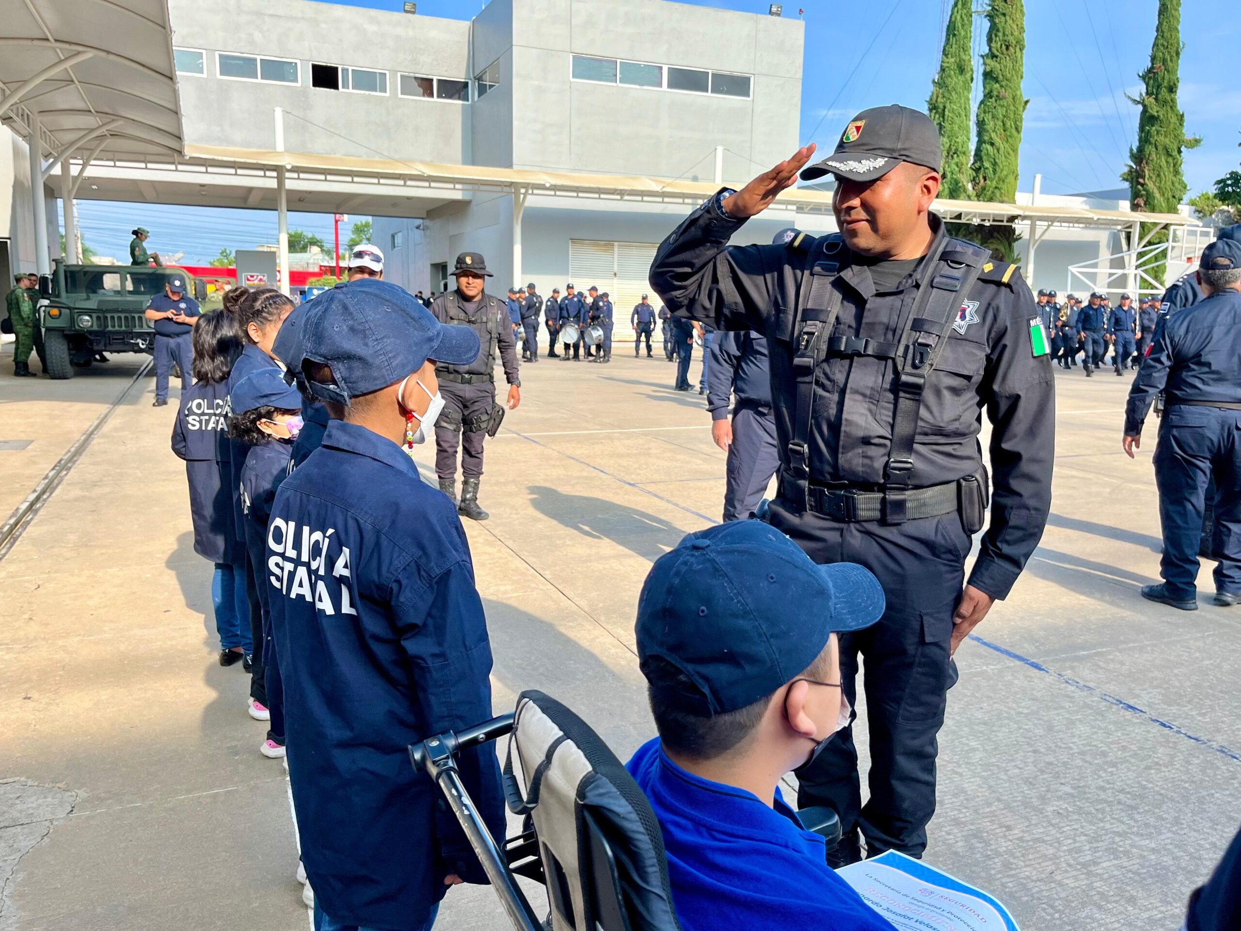 Niñas y niños viven la experiencia de ser “Policías por un día”