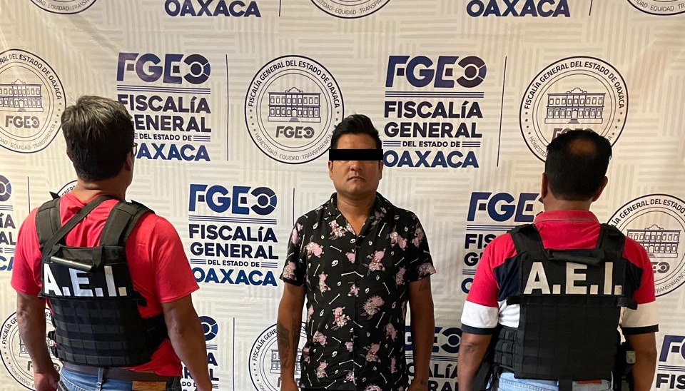 Obtiene Fiscalía de Oaxaca vinculación a proceso contra dos elementos de la Policía Municipal de Santa Lucía del Camino, por el delito de Ejecución Extrajudicial Obtiene Fiscalía de Oaxaca vinculación a proceso contra dos elementos de la Policía Municipal de Santa Lucía del Camino, por el delito de Ejecución Extrajudicial