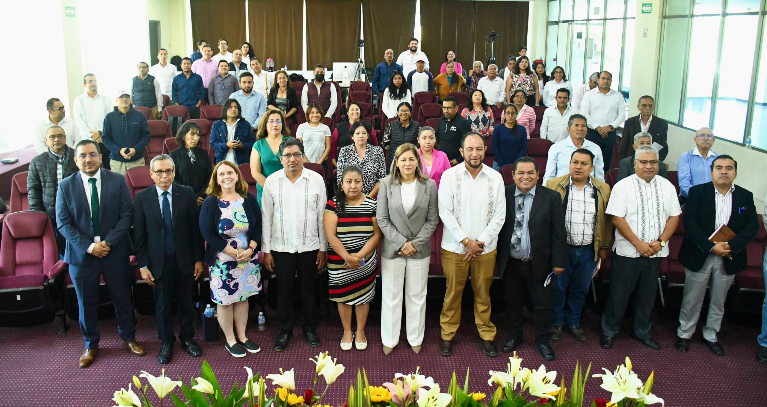 Dialogan sobre desplazamiento forzado por intolerancia religiosa en Oaxaca Dialogan sobre desplazamiento forzado por intolerancia religiosa en Oaxaca