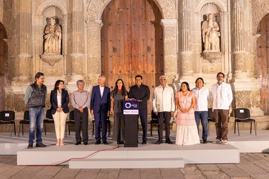 Gobierno de Oaxaca e Iberdrola México iluminan la Catedral Metropolitana con tecnología de vanguardia