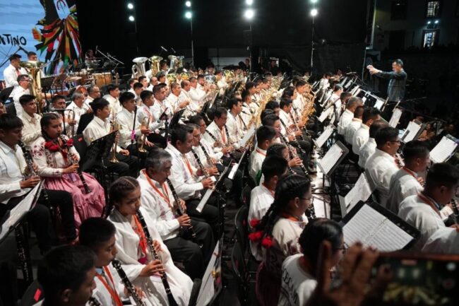 Música tradicional de Oaxaca resuena en el Festival Internacional Cervantino 2024