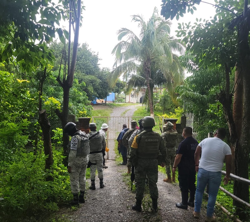 Trabajan para localizar fuga de hidrocarburo en Chivaniza, región del Istmo