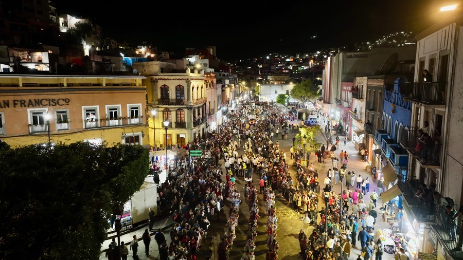 Cautivó Oaxaca a miles de asistentes al Festival Internacional Cervantino Cautivó Oaxaca a miles de asistentes al Festival Internacional Cervantino
