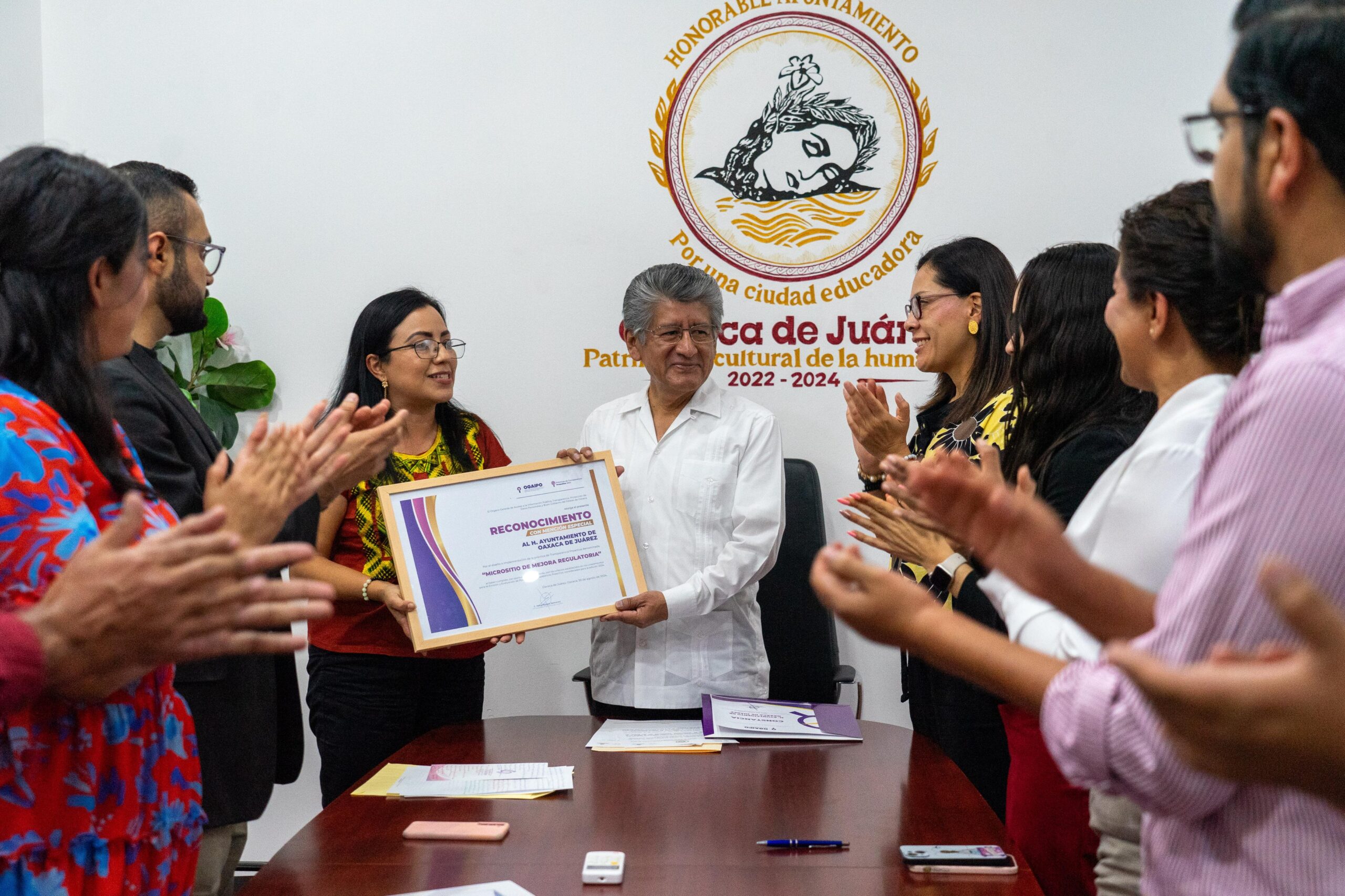 Recibe Ayuntamiento de Oaxaca reconocimientos por buenas prácticas en materia de transparencia