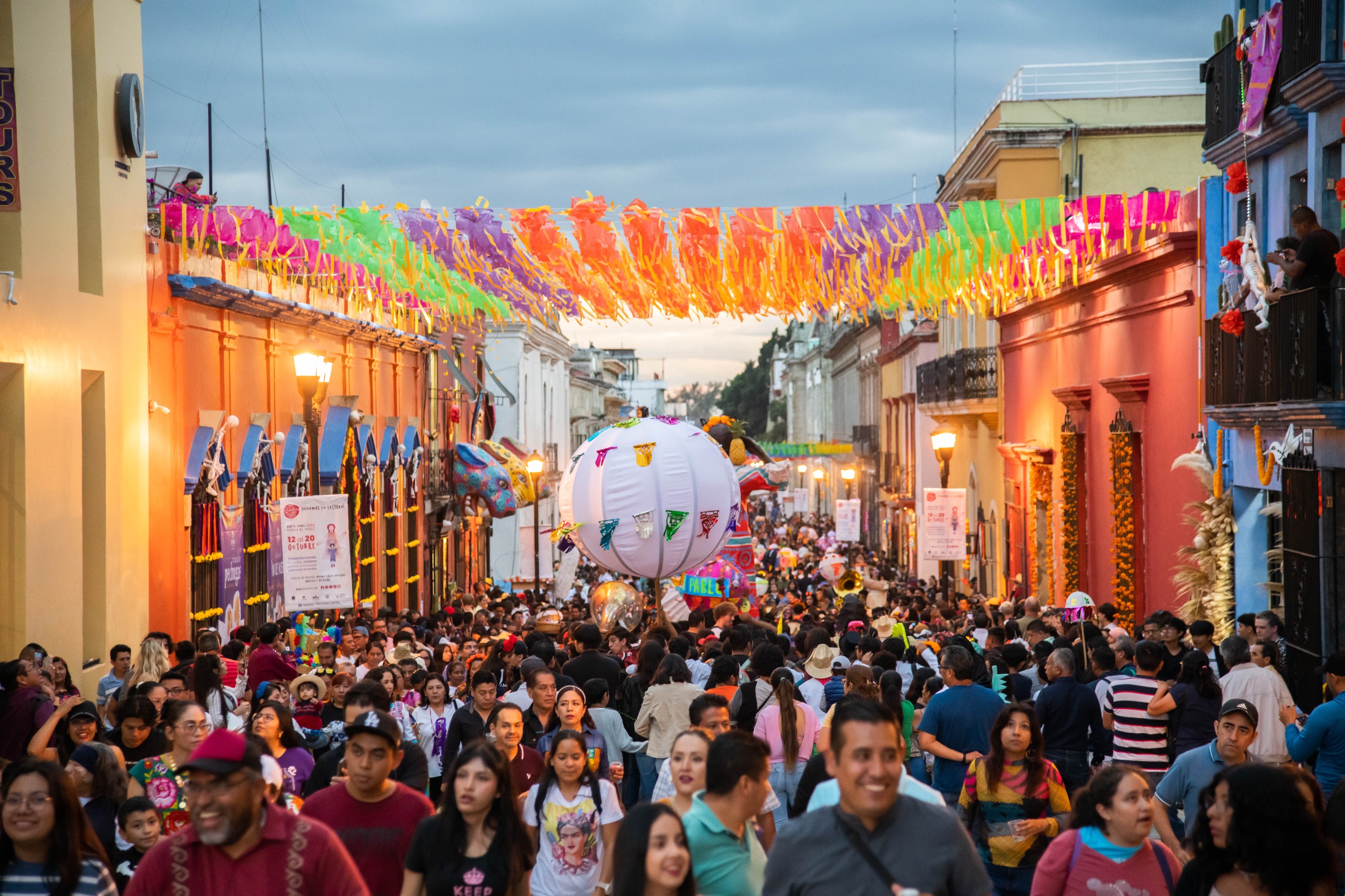 Previo a celebración del Día de Muertos, la ciudad de Oaxaca registra ocupación hotelera del 65 por ciento