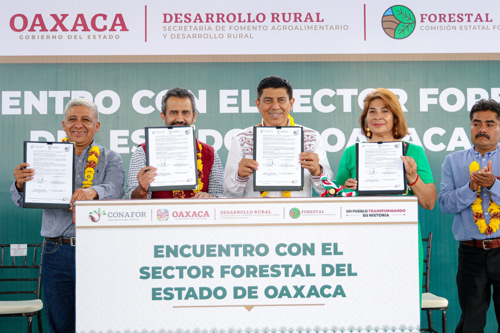 Respaldan al sector forestal en Oaxaca con más de 21 mdp y firma de convenios Respaldan al sector forestal en Oaxaca con más de 21 mdp y firma de convenios