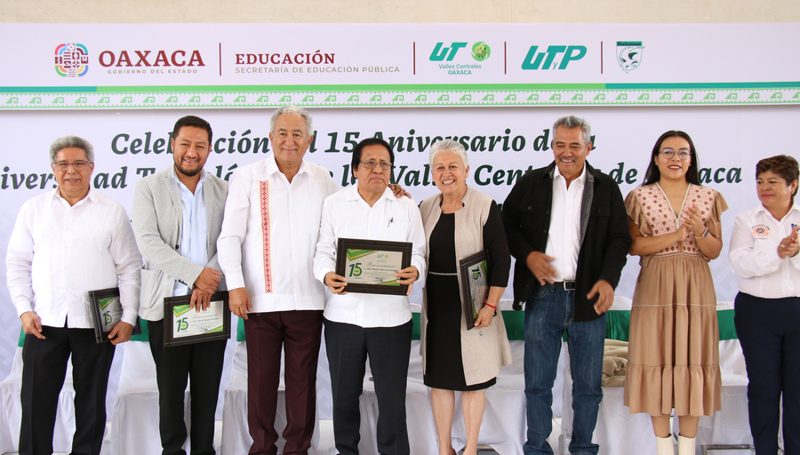 Celebra UTVCO su 15 aniversario y reafirma su compromiso con la educación en Oaxaca