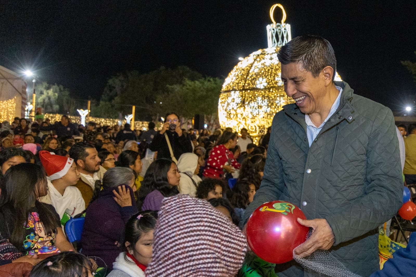 Comparten familias oaxaqueñas la magia de la Diverti Navidad 2024