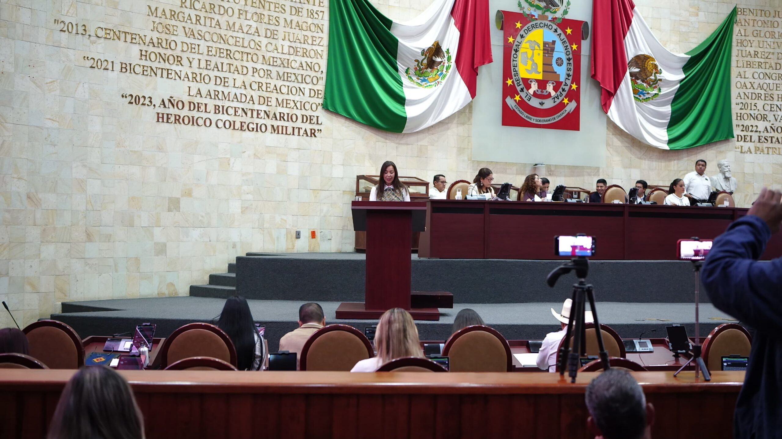 Presentan iniciativa de ley en favor de las mujeres rurales de Oaxaca