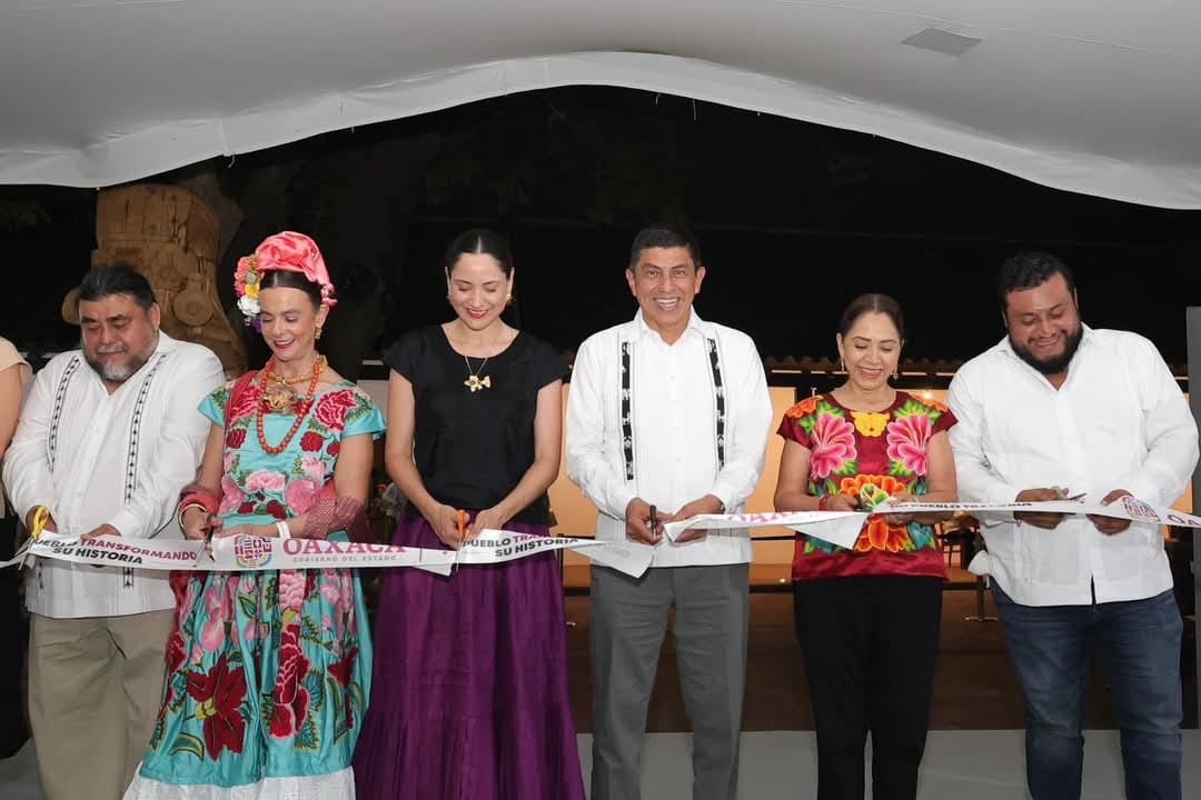 Entregan Gobierno de Oaxaca y Federación, Casa de Cultura al pueblo de Juchitán Entregan Gobierno de Oaxaca y Federación, Casa de Cultura al pueblo de Juchitán