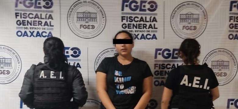 Fiscalía de Oaxaca en colaboración con SSPC Federal ejecutan orden de aprehensión y queda en prisión mujer implicada en desaparicion de activista Sandra Domínguez y Alexander Hernández