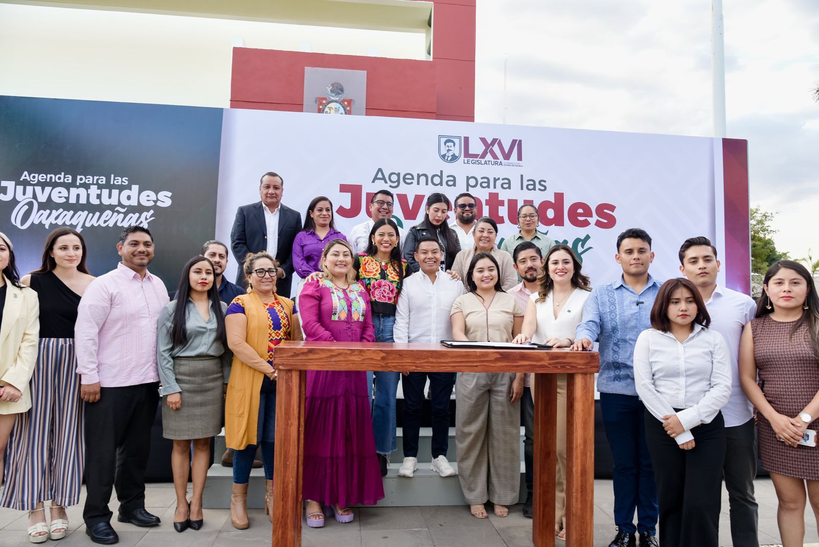 Presentan Agenda para las Juventudes Oaxaqueñas en el Poder Legislativo