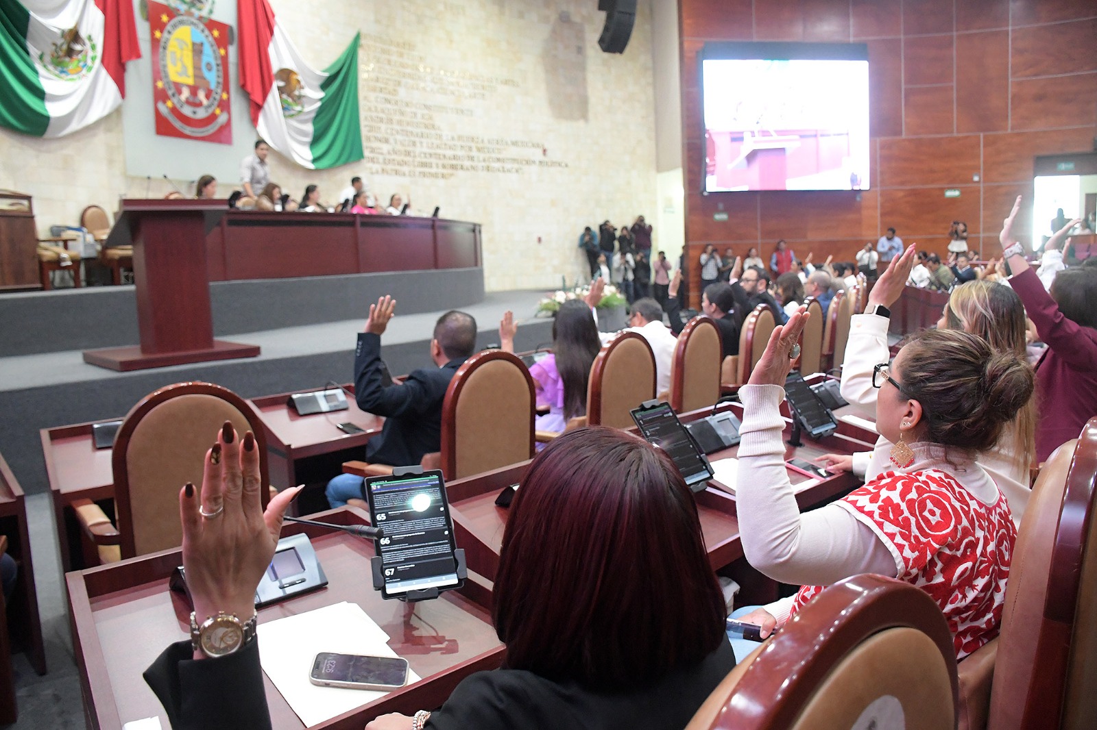 Congreso de Oaxaca impulsa iniciativas en materia de protección al campo, cultura, salud y derechos humanos