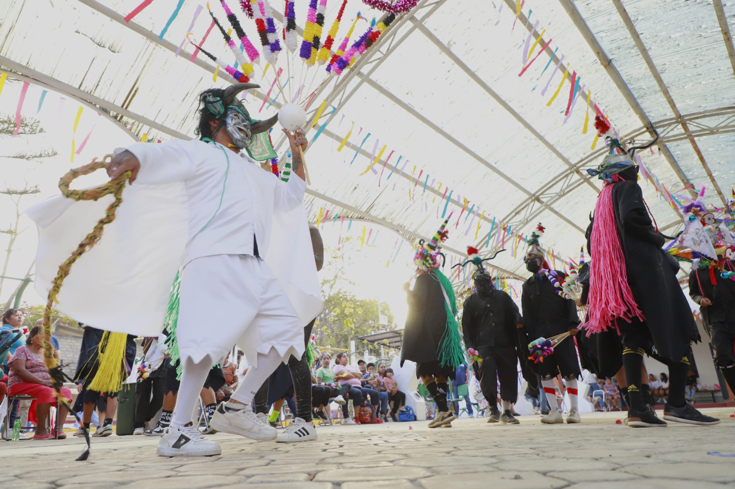 Brillan los carnavales de San Juan Bautista La Raya y San Isidro Monjas