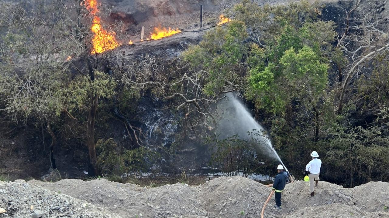 Controlado en un 95% incendio en el poliducto Minatitlán – Salina Cruz: Protección Civil