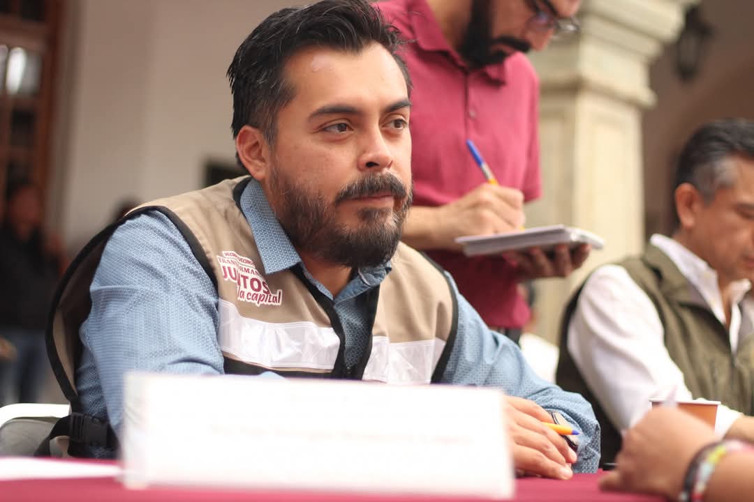 Autorrobo en el ayuntamiento de Oaxaca de Juárez; vacían caja fuerte de la nómina de los trabajadores Autorrobo en el ayuntamiento de Oaxaca de Juárez; vacían caja fuerte de la nómina de los trabajadores