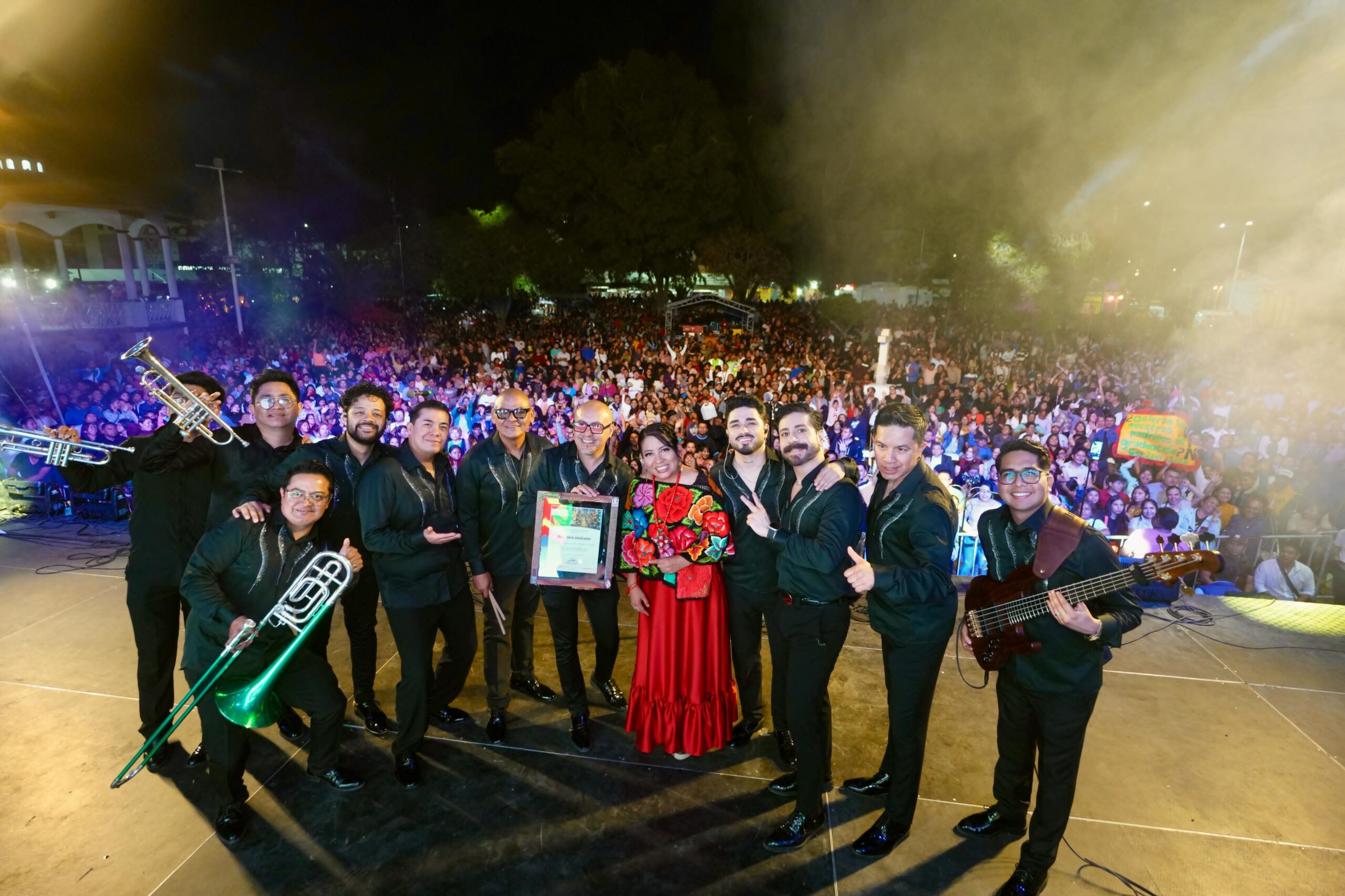 Santa Cruz Xoxocotlán celebra con éxito su segundo Martes de Brujas Santa Cruz Xoxocotlán celebra con éxito su segundo Martes de Brujas