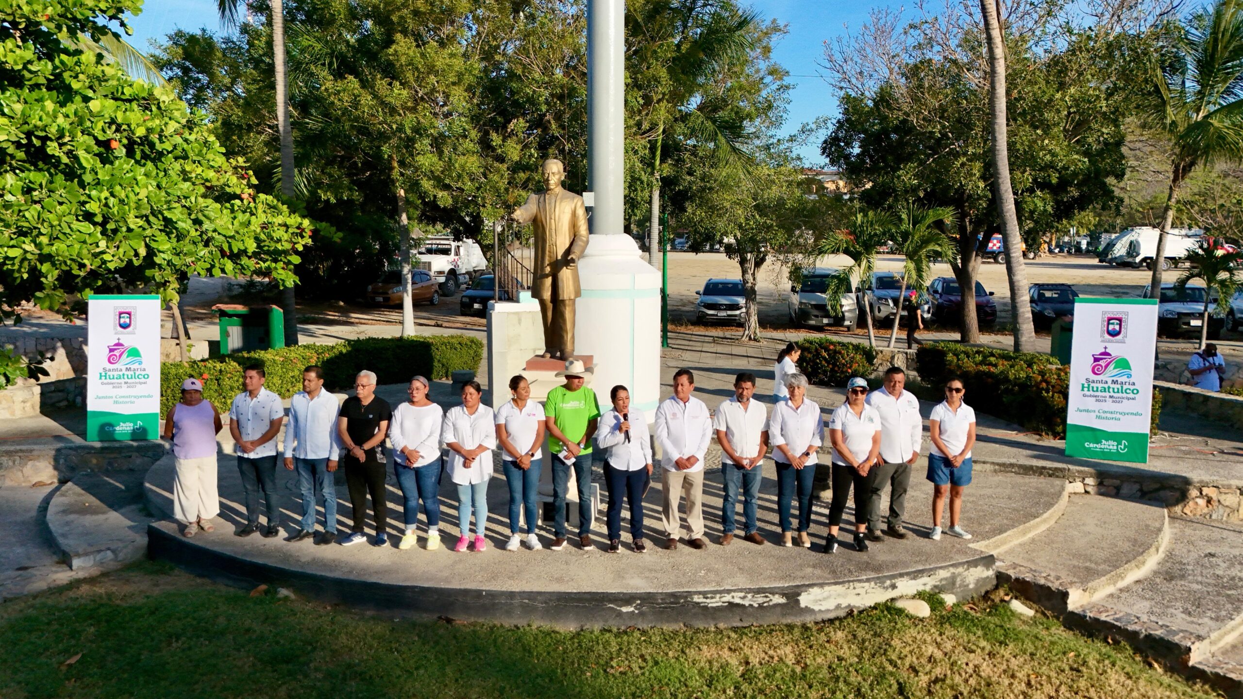 Arranca Gobierno de Oaxaca Programa Emergente de Bacheo en Bahías de Huatulco Arranca Gobierno de Oaxaca Programa Emergente de Bacheo en Bahías de Huatulco